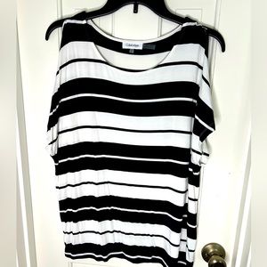 Calvin Klein Cold Shoulder Top - size medium